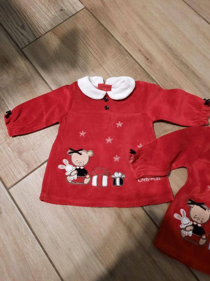 Petite robe de Noël  en 3 mois fille 3euros l'unité - photo numéro 1