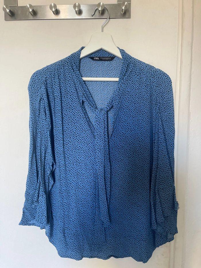 Blouse bleue Zara taille M - photo numéro 1