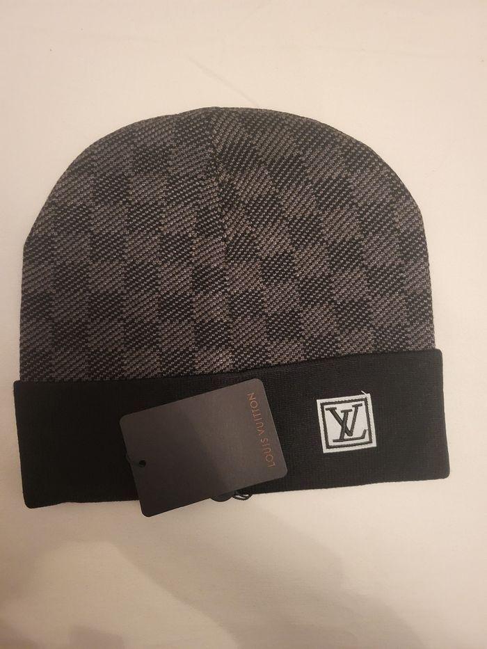 Bonnet Louis Vuitton noire - photo numéro 5