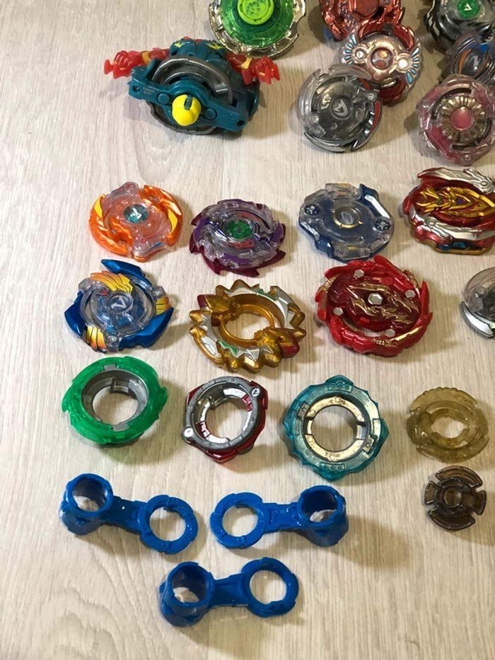 Lot toupies Beyblade Hasbro takara - photo numéro 11