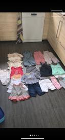 Gros lot de vêtements fille 12 mois