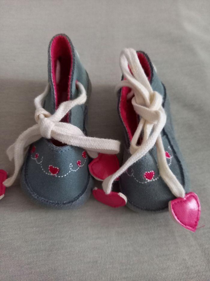 Petites chaussures bébé - photo numéro 1