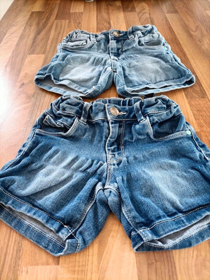 Lot 2 shorts jeans 7 / 8 ans - photo numéro 2