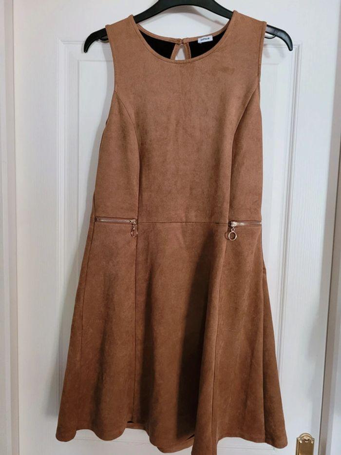 Robe sans manche marron - photo numéro 1