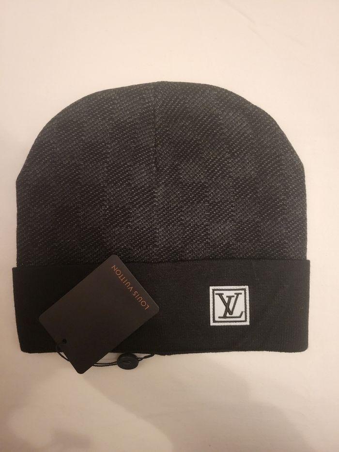 Bonnet Louis Vuitton noire - photo numéro 4