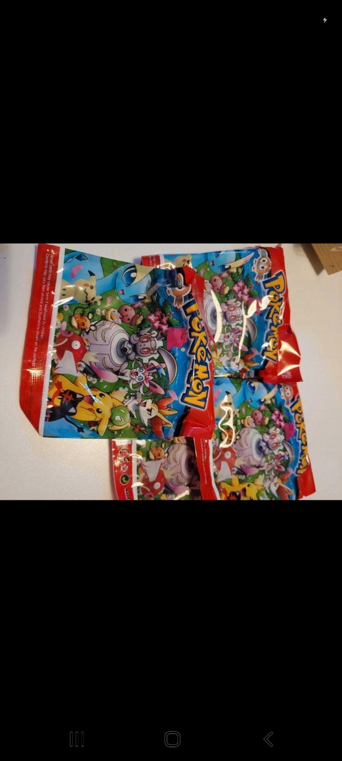 Sachet mystère figurine pokemon - photo numéro 1