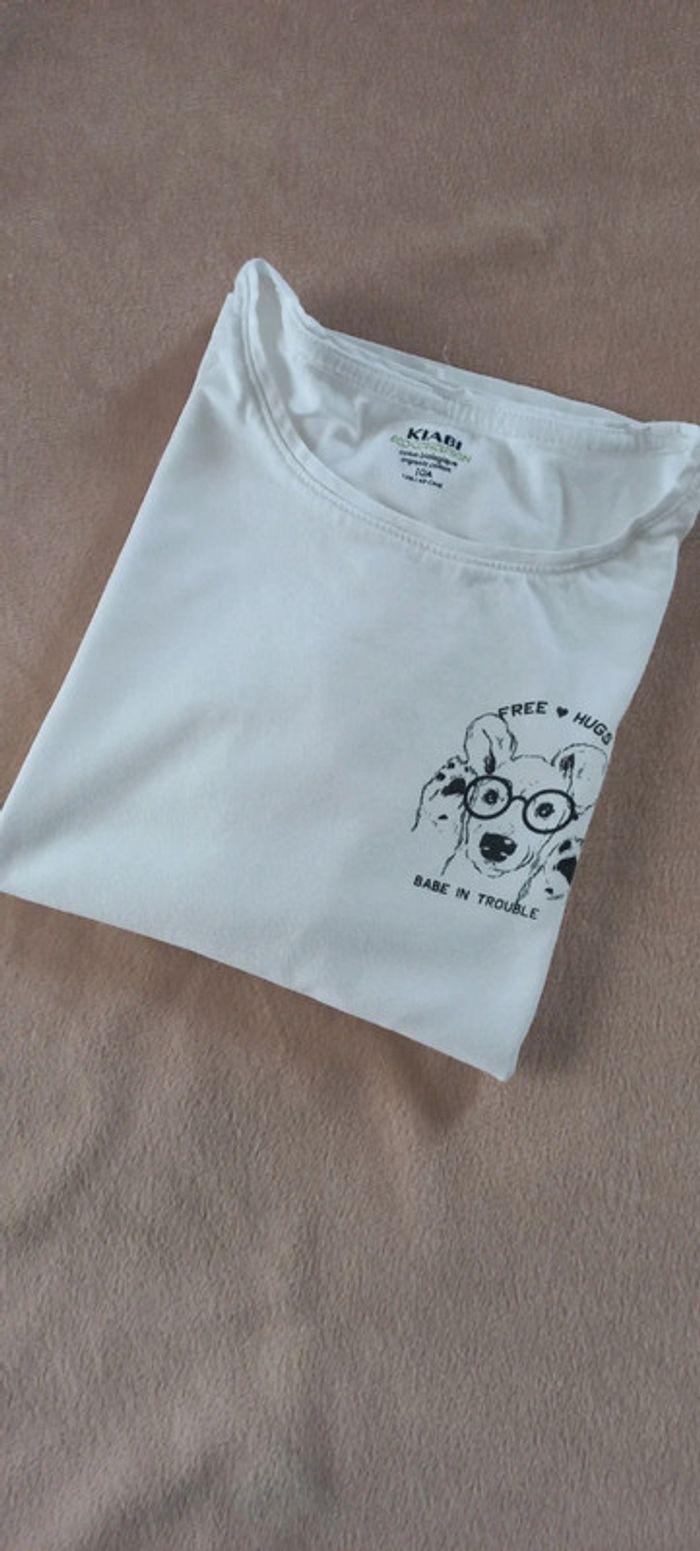 Tee-shirt blanc avec motif chien, taille 10 ans. - photo numéro 5