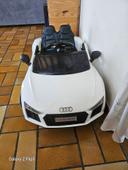 Voiture électrique enfant Audi R8 Spyder blanche