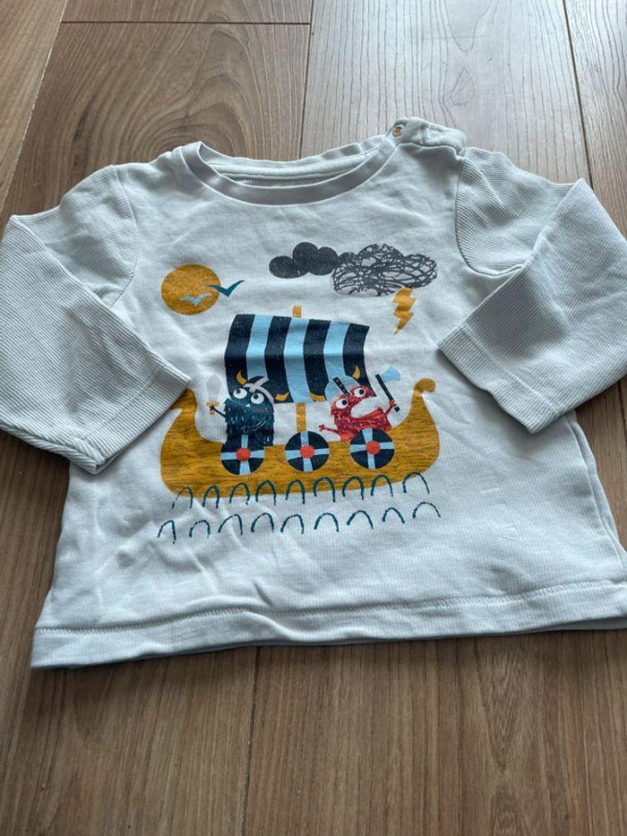 T shirt manches longues monstres et bateau 18 mois - photo numéro 1