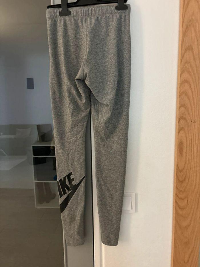 Leggings Nike gris neuf - photo numéro 4