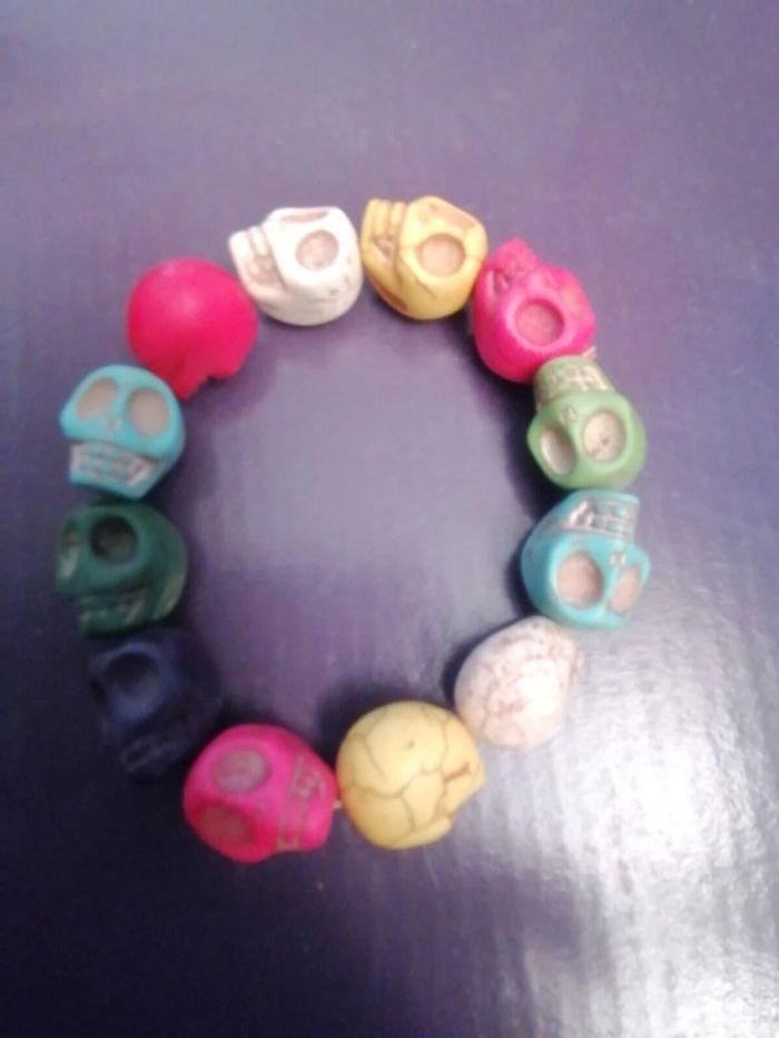 bracelet têtes de mort multicolore neuf - photo numéro 2