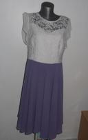 Robe violette et blanche taille 44