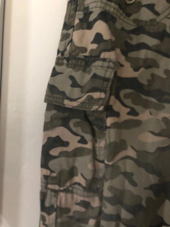 Pantalon cargo militaire  . 12 ans - photo numéro 3