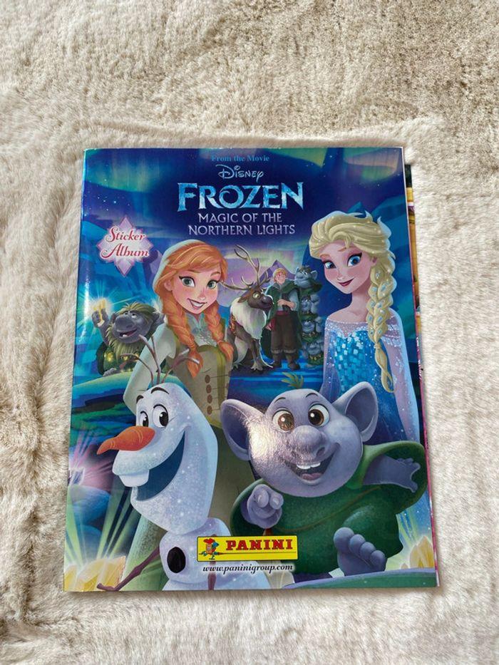 Album panini stickers figurine autocollants disney frozen magic of the northern lights reine neiges - photo numéro 1