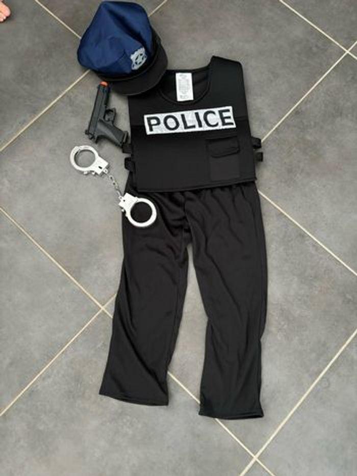 Déguisement policier neuf + accessoires - photo numéro 1