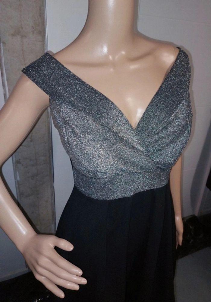 Robe de soirée asymetrique taille unique peu portée - photo numéro 2