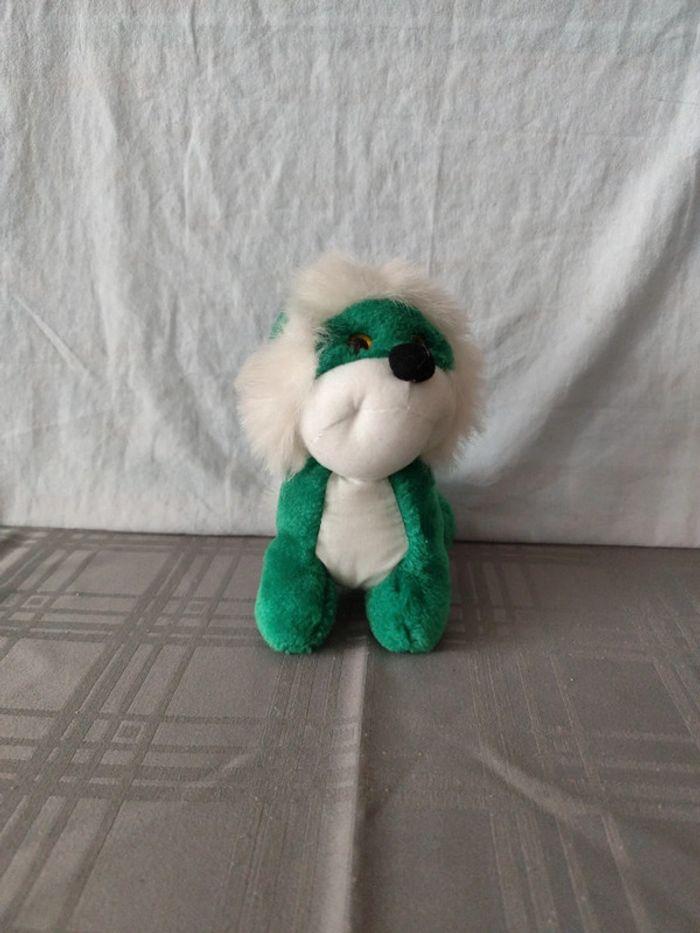 Peluche verte chien - photo numéro 1