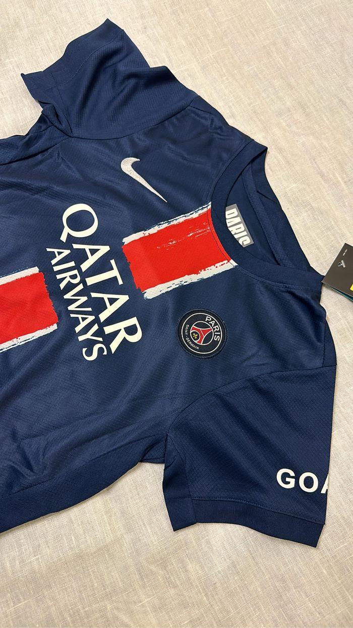 Ensemble de foot Paris Saint Germain 2024/2025 - photo numéro 3