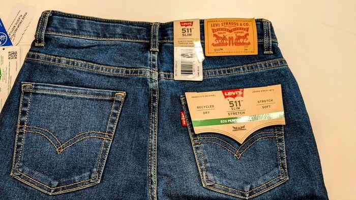 Jean Levi's Strauss 511 slim 14ans neuf - photo numéro 4