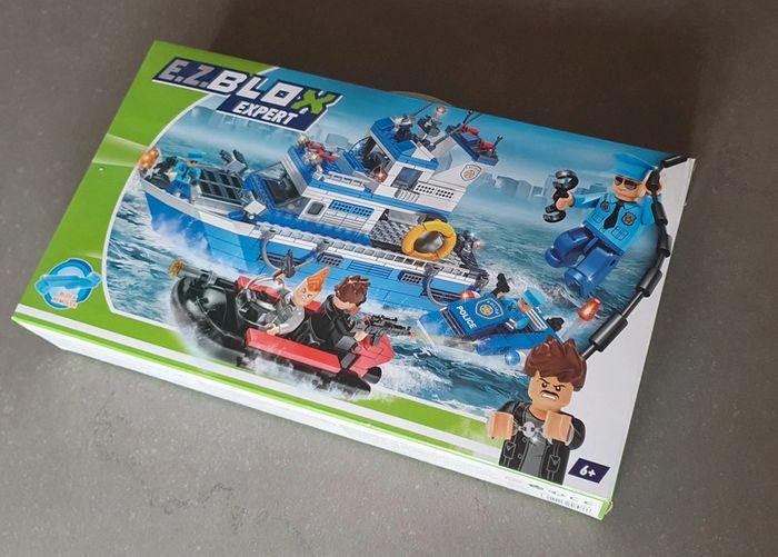 E.Z.Blox Expert - bateau de police - photo numéro 1