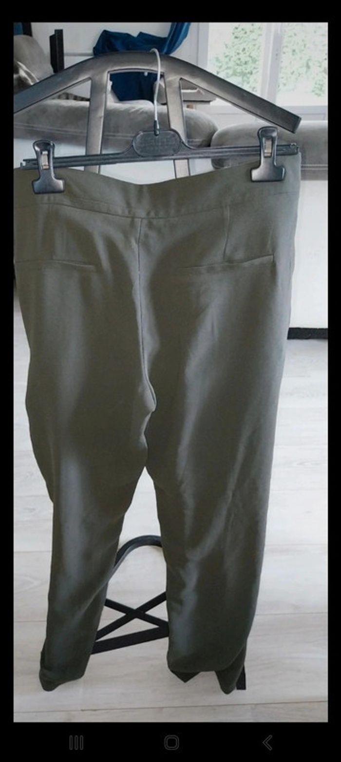 Pantalon Kaki Camaïeu taille 44 neuf jamais porté. - photo numéro 6