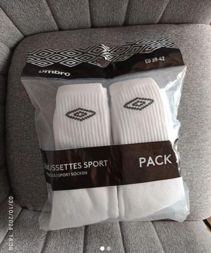 🚨Pack/lot/siet 4 paires de chaussettes Umbro Sport 39-42 neuf/pares de meias umbro sport novas - photo numéro 6