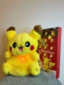 🎁🚨 OFFRE SPÉCIAL NOËL 🚨✨🎁🎅  Peluche lumineuserespirante PokémonPikachu + calendrier de l’Avent de Noël Pokémon