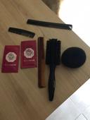 Brosse ronde et peignes