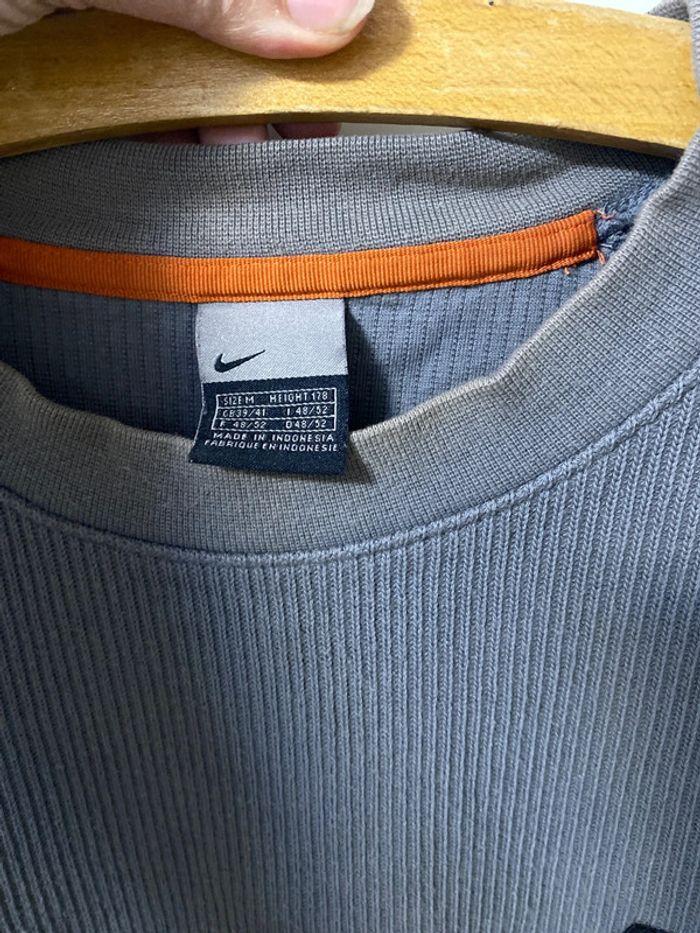 Pull Nike vintage. Taille 48/52 - photo numéro 8