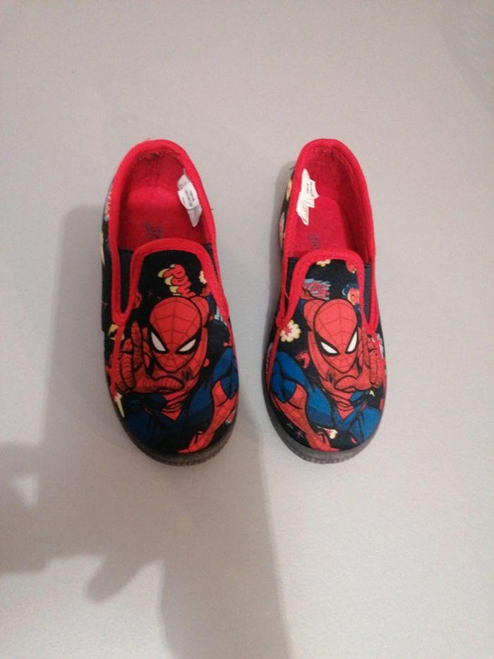 Pantoufles Spiderman - photo numéro 1