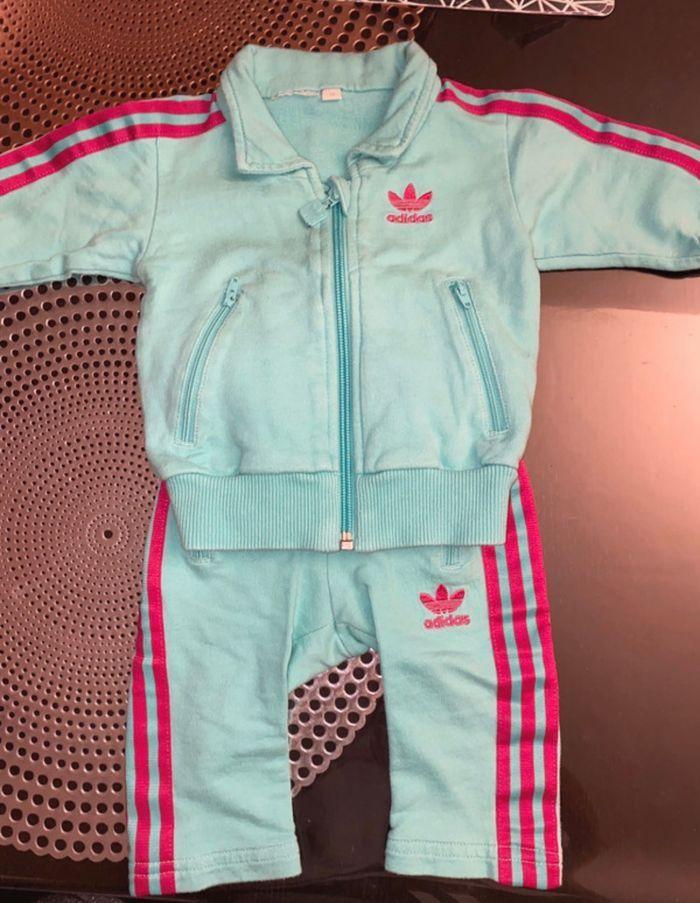 Ensemble adidas taille 3-6 mois - photo numéro 1