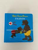 Livre sonore petit ours brun à la piscine