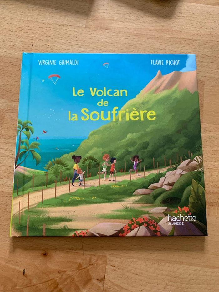 Livre Mc Do Le Volcan de la Soufrière - photo numéro 1