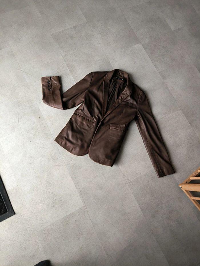 Veste simili cuir marron - photo numéro 1