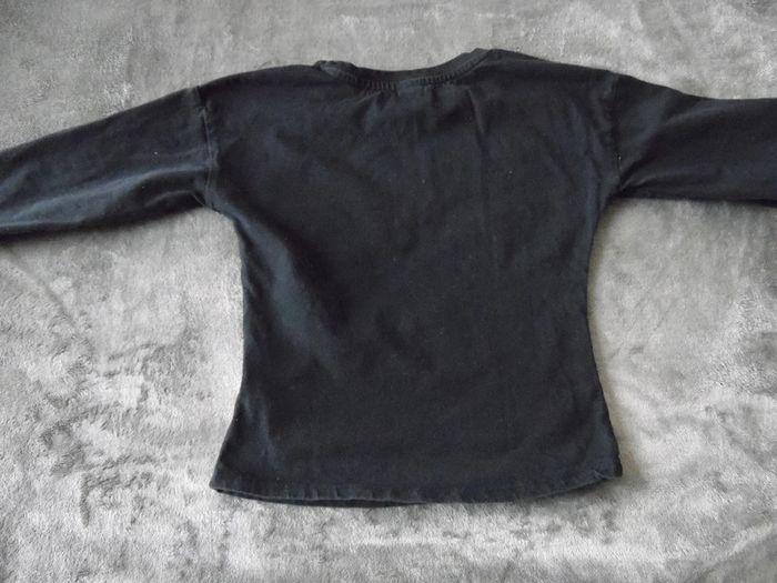 Tee-shirt noir, taille 8 ans (122/128) - photo numéro 4