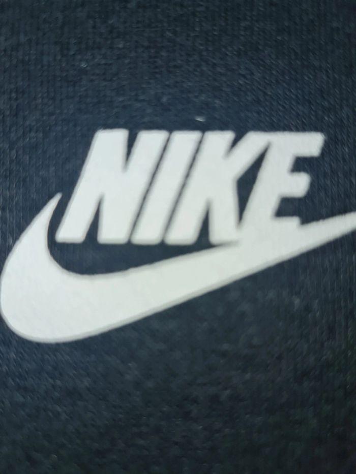 Sweat Nike Taille S - photo numéro 2