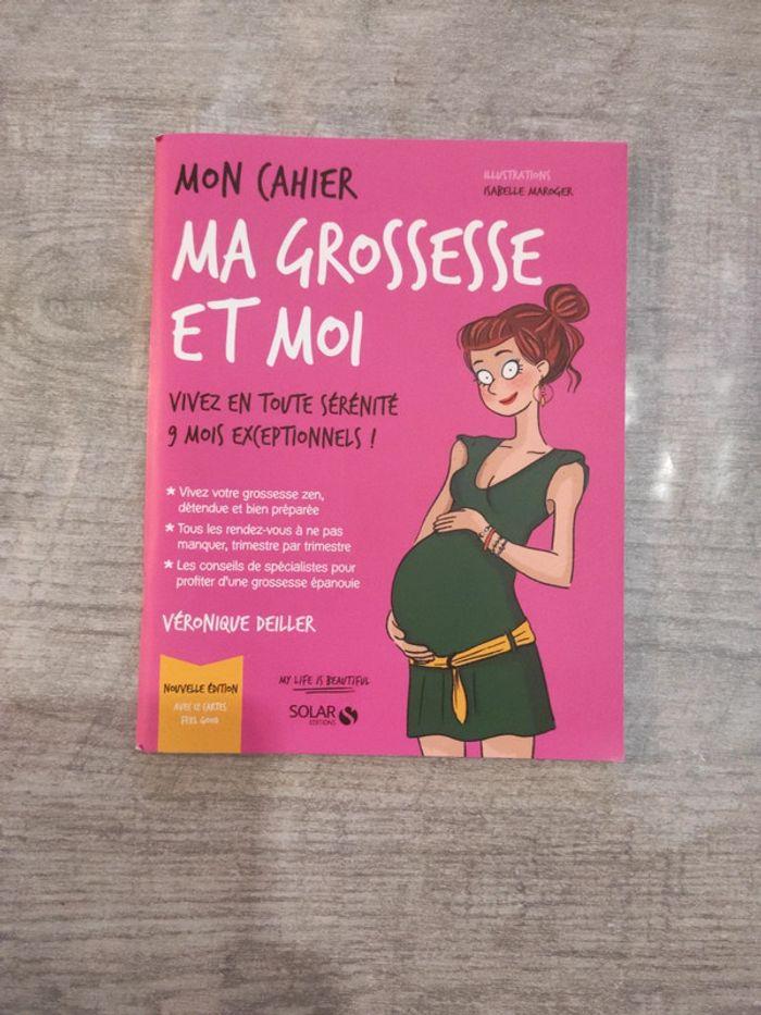 Cahier de grossesse jamais utilisé - photo numéro 1