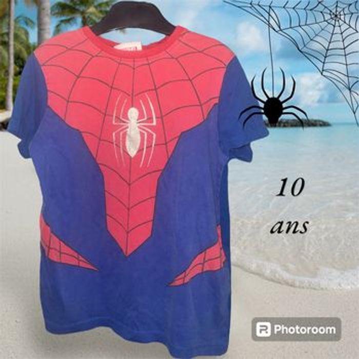 Ensemble maillot manches courtes et short spiderman bleu et rouge - photo numéro 2