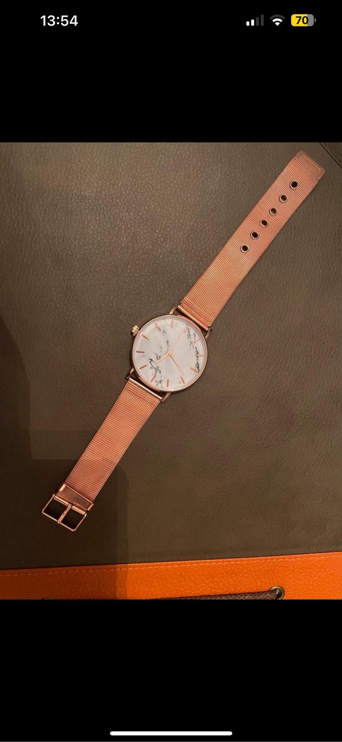 Montre femme neuf