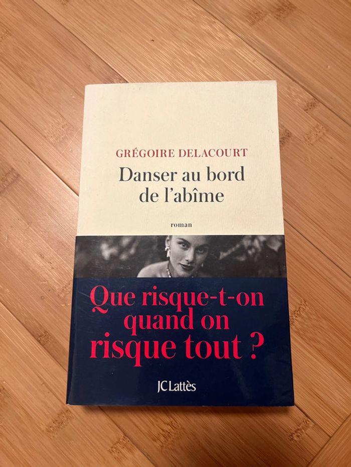 Danser au bord de l’abîme - photo numéro 1