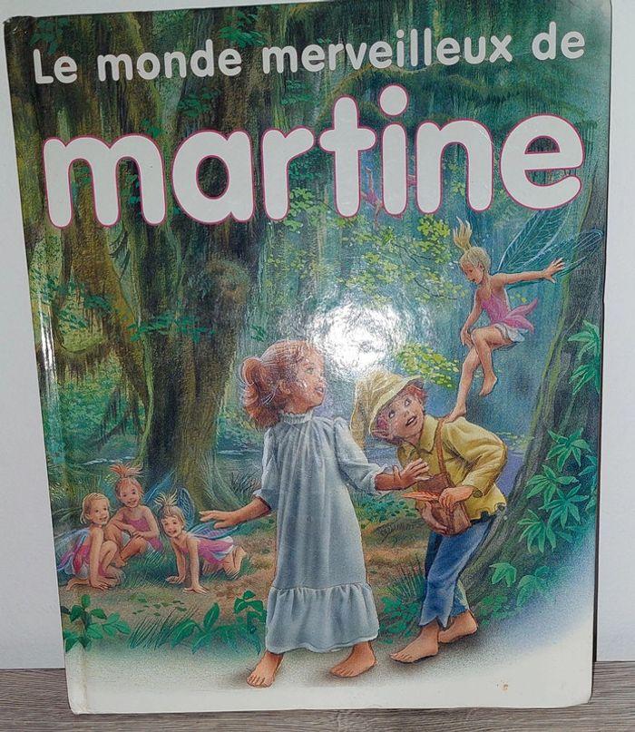 livre.  le monde merveilleux de Martine - photo numéro 1