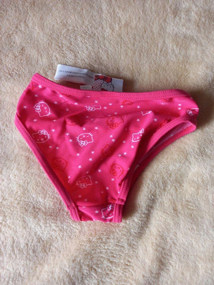 Culotte maillot de bain hello kitty taille 24 mois - photo numéro 2