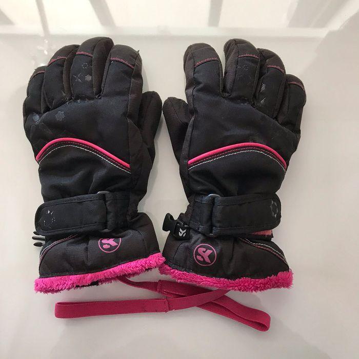 Gants noir et rose - photo numéro 1