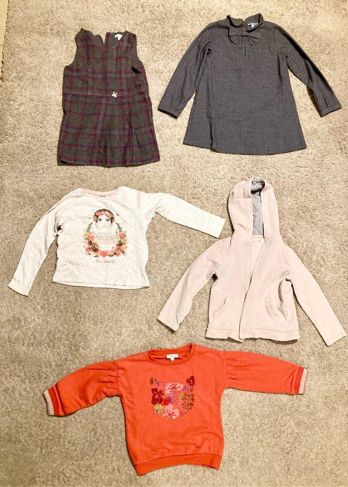 Lot vêtements fille 5ans - photo numéro 4