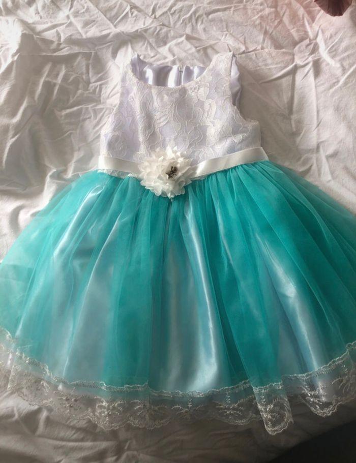 Robe soirée blanche et turquoise - photo numéro 1