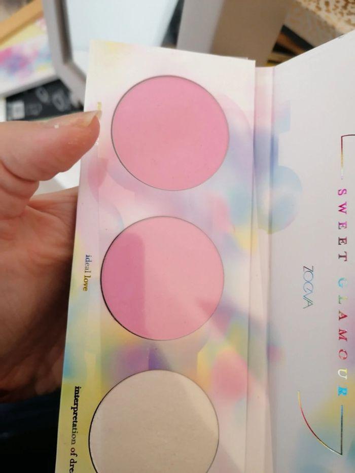 Palette blush et highliter zoeva - photo numéro 3