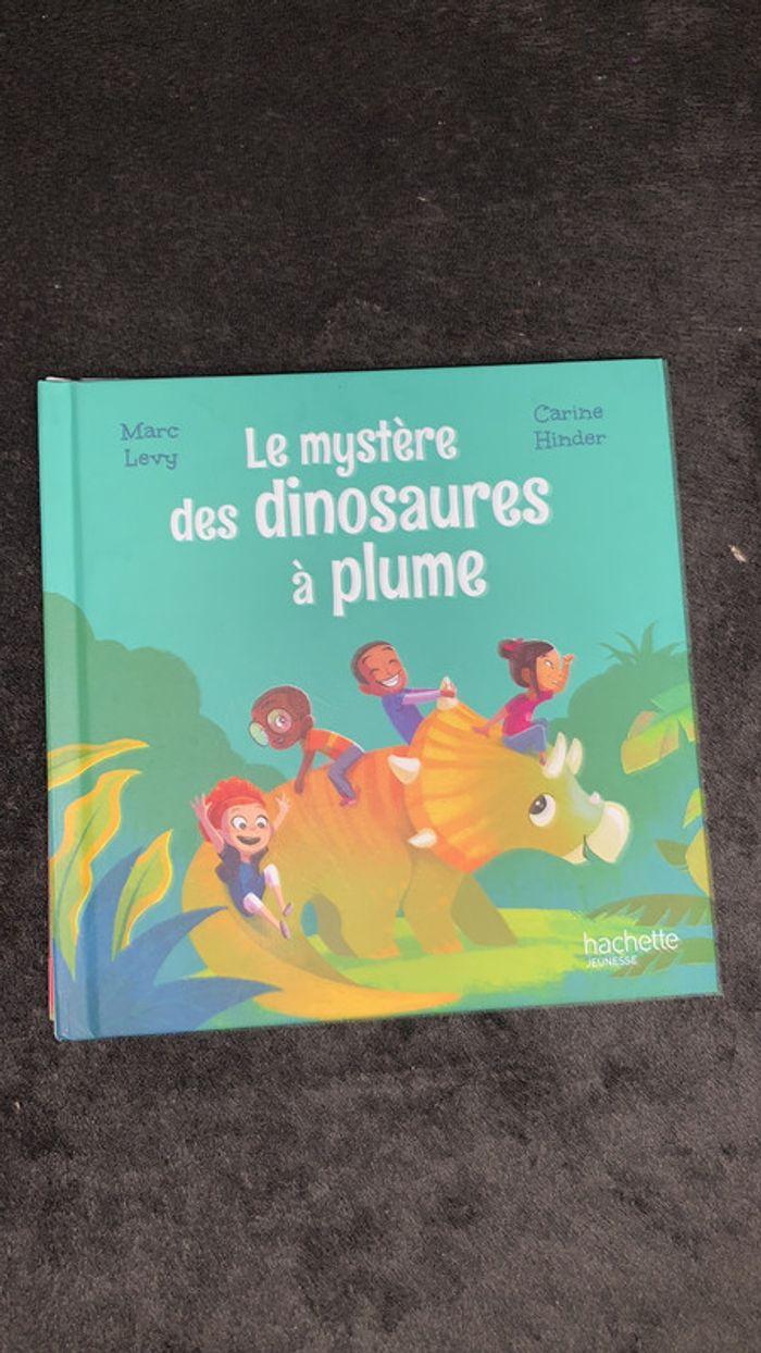 Le mystère du dinosaures a plumes