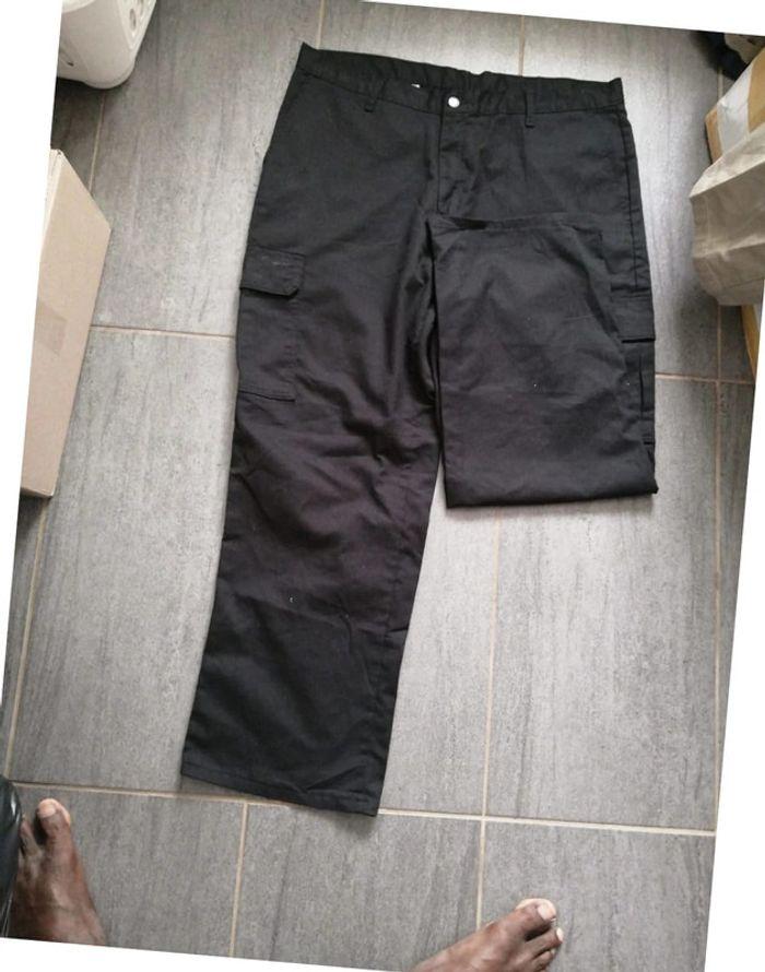 Pantalon dickies noir taille 50 - photo numéro 1