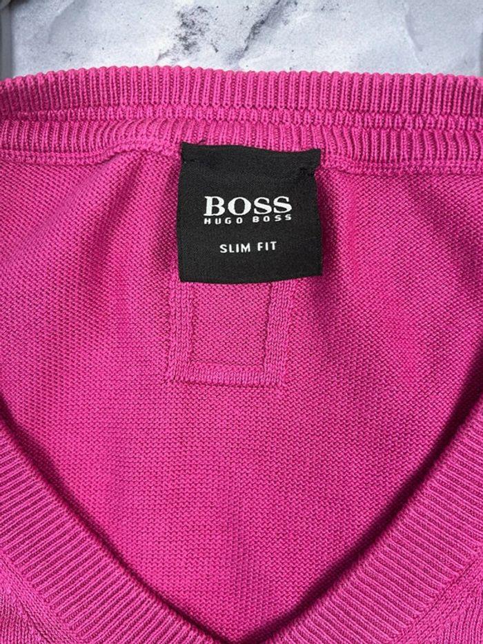 Pull Hugo Boss col V homme - photo numéro 2