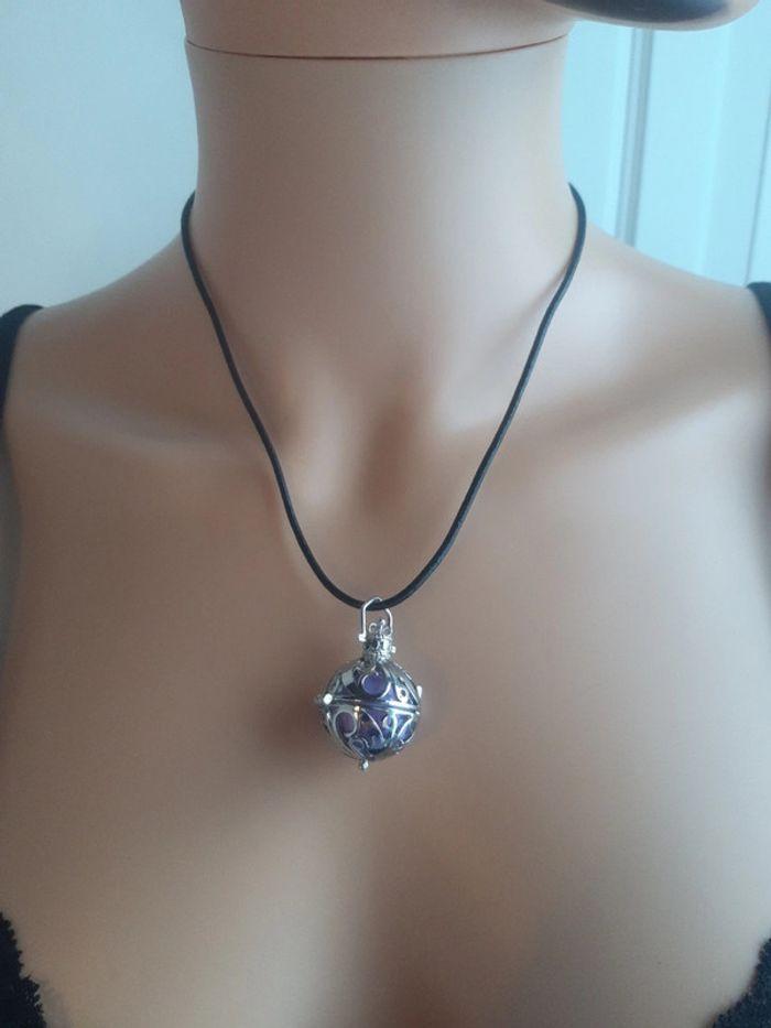 Collier ange proecteur violet amulette de protection boule d harmonie - photo numéro 1